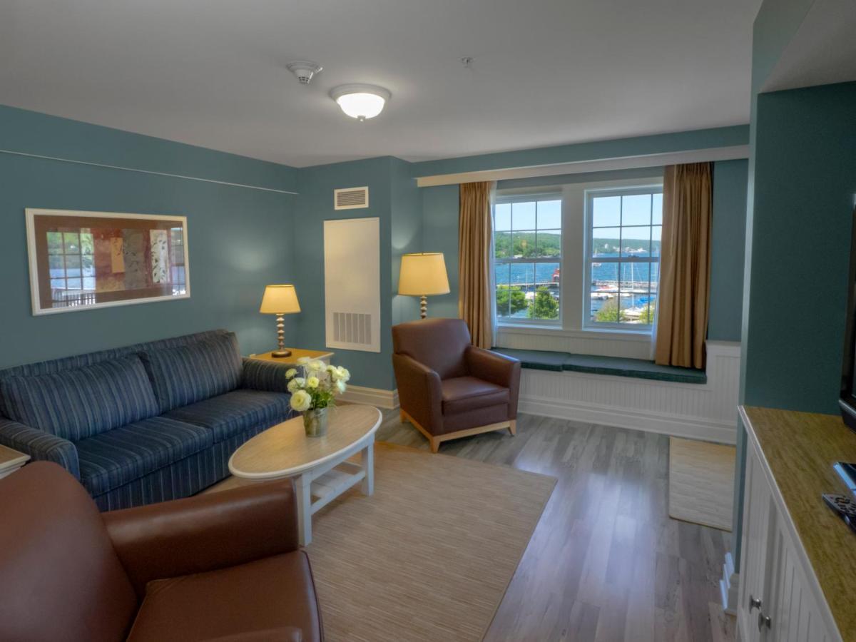 Watkins Glen Harbor Hotel Luaran gambar